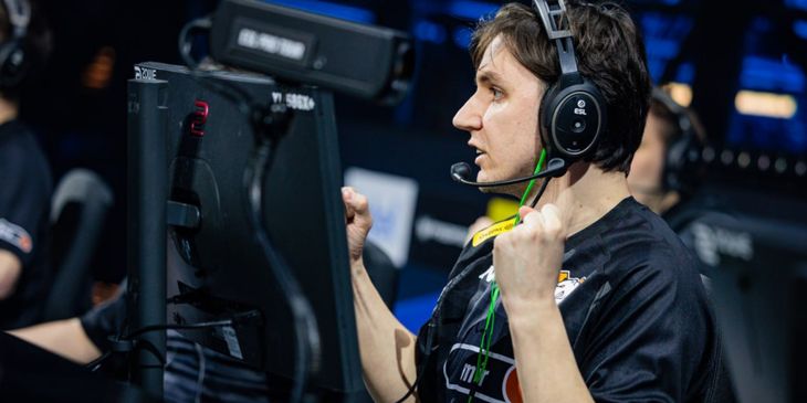 Virtus.pro обыграла JiJieHao и прошла в плей-офф квалификации на Esports World Cup 2026