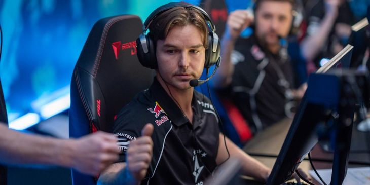 Astralis победила B8 Esports в первом раунде Play-In на IEM Cologne 2025