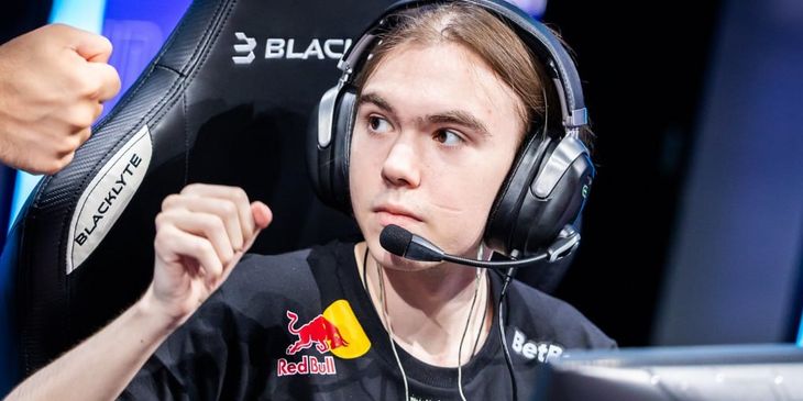 Donk сыграл лучший мейджор в карьере на турнире в Будапеште