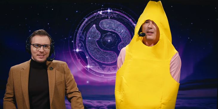 Smile нарядился в костюм банана на время комментирования гранд-финала The International 2025