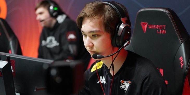 GamerLegion вышла в плей-офф PGL Bucharest 2025, обыграв Virtus.pro