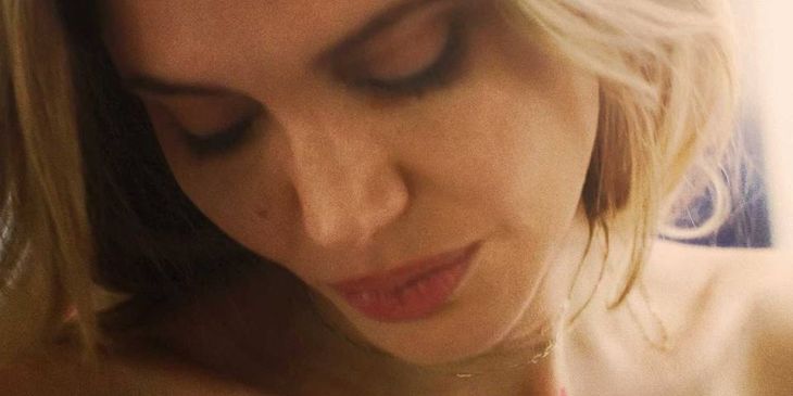 Анджелина Джоли в русском трейлере фильма «Кутюр»