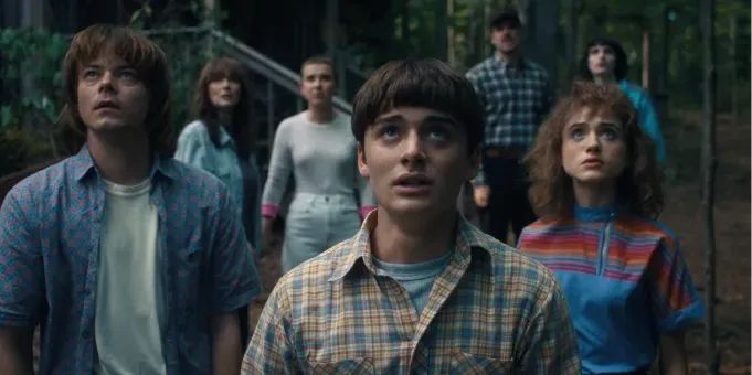 Netflix показал постер новых «Очень странных дел»