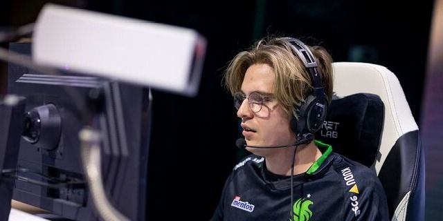 Team Falcons сыграла вничью с nouns на The International 2024