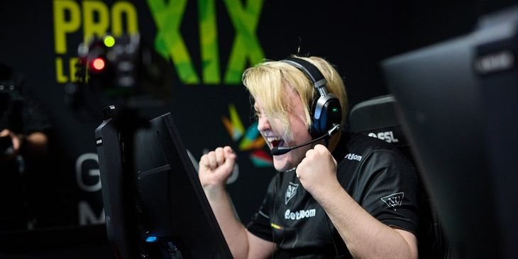 KaiR0N- после присоединения к Amkal Esports вместе с nafany: «Ah shit, here we go again»