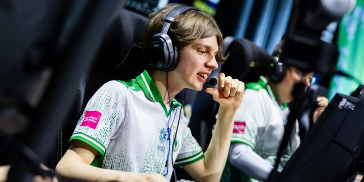 Kyousuke попросил фанатов в Китае прекратить дарить ему сигареты