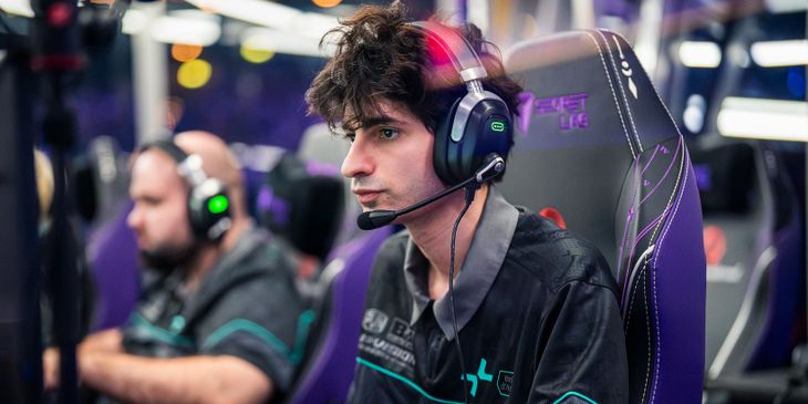 9Class перед финалом нижней сетки TI14: «Еще подвигаемся, пацаны»