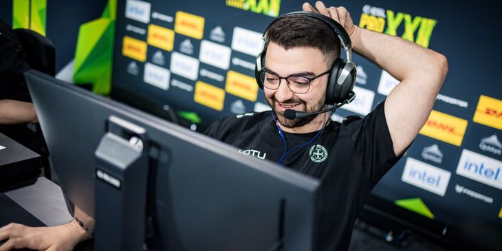 HOTU обыграла 100 Thieves в отборочных на Thunderpick World Championship 2026