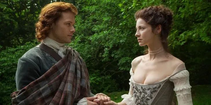 Авторы «Чужестранки» показали заставку финального сезона — песню исполняет Энни Леннокс