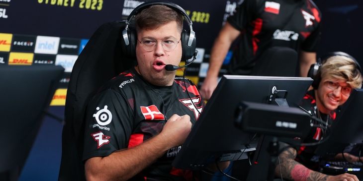 FaZe Clan прошла в плей-офф StarLadder Budapest Major 2025, обыграв Passion UA