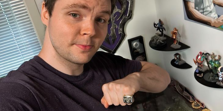 AdmiralBulldog не удалось продать кольцо с TI3 — на аукционе не сделали ни одной ставки