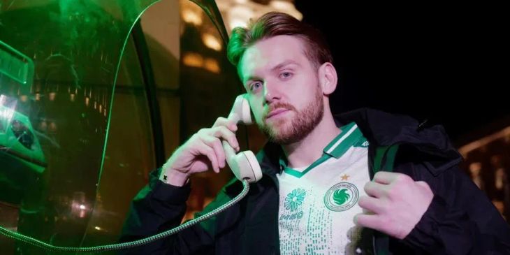 Team Falcons представила новую форму команд