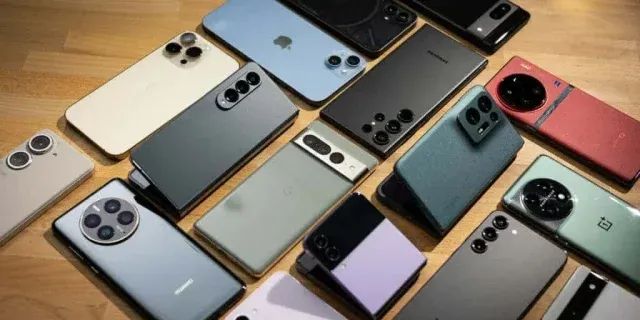 Мировые продажи смартфонов достигли минимума за 14 лет