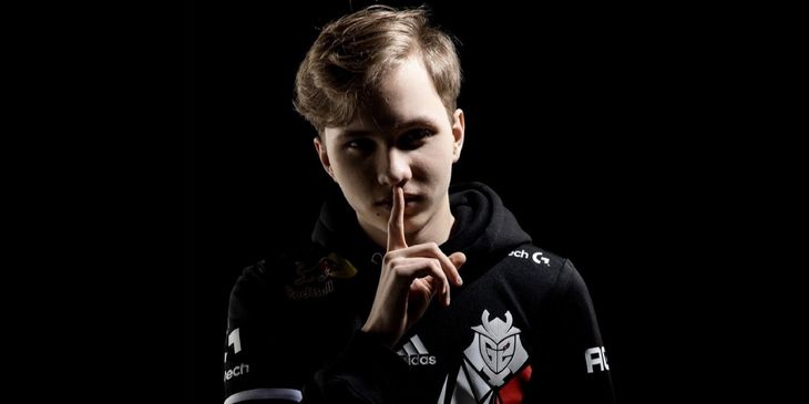 M0NESY стал новичком года в киберспорте по версии Esports Awards 2022
