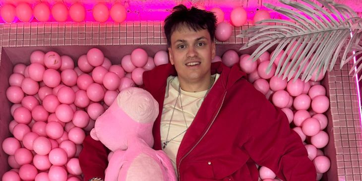 Buster: «Меня звали вести днюху в костюме из Fortnite. Причём много денег предложили»