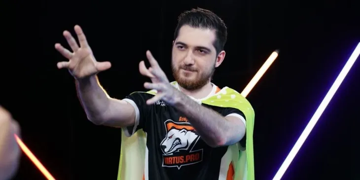 RodjER о переходе Satanic в PARIVISION: «Лицо Crystallis после победы на LAN представили?»