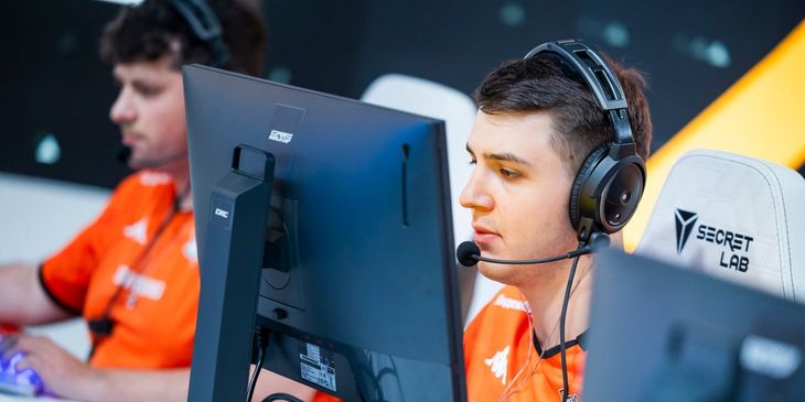 Virtus.pro сразится с Team 3DMAX в четвертом раунде групповой стадии FISSURE PLAYGROUND 2 — CS