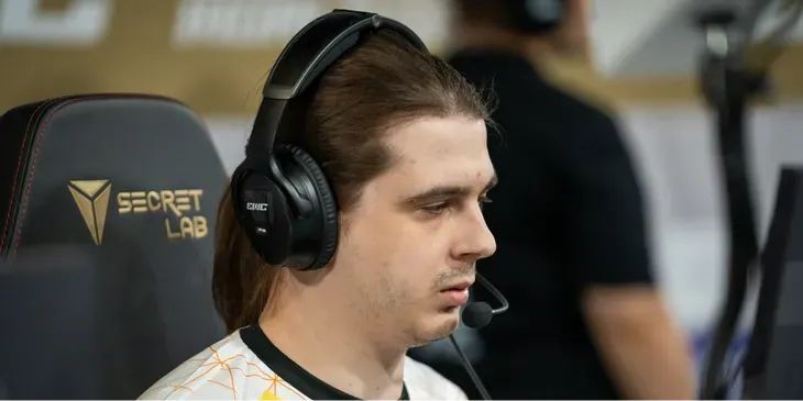 Fng: «Если бы у Dota 2 не было конкуренции со стороны League of Legends, игрa бы просто стагнировала»