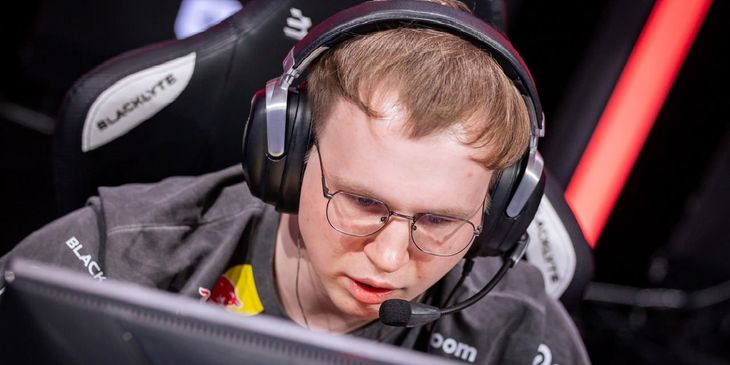 Аналитики: JiJieHao не сможет навязать борьбу Team Spirit на групповом этапе EWC 2026