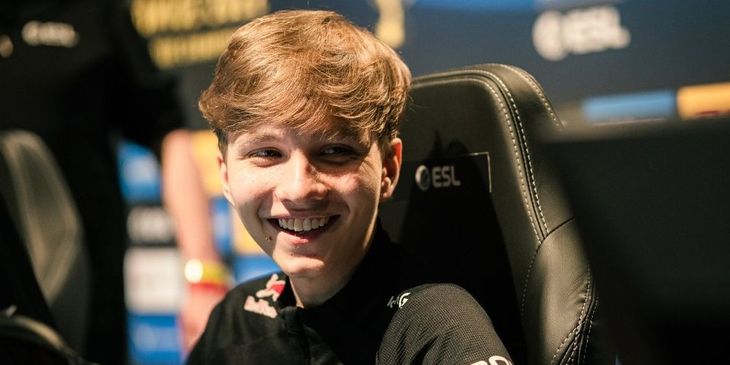 Imperial Esports разгромно уступила Team Falcons на StarLadder Budapest Major 2025