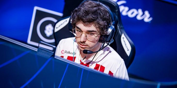 FUT Esports обыграла MOUZ и прошла в плей-офф Esports World Cup 2026