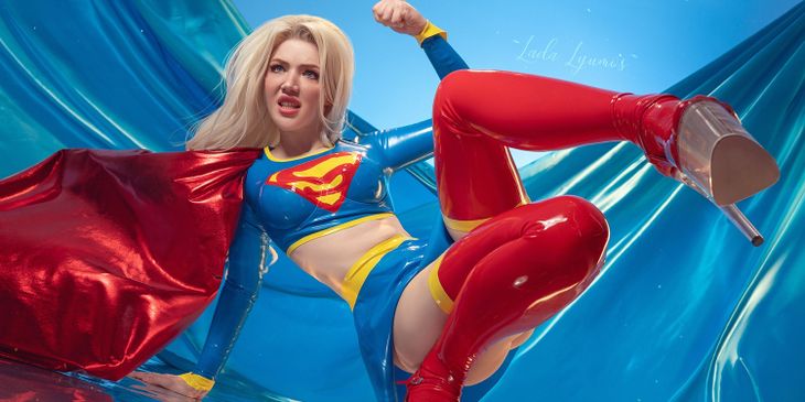 Сочный косплей на Супергёрл из вселенной DC