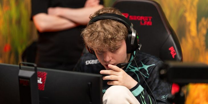 Team Falcons выиграла у Aurora Gaming на групповом этапе DreamLeague Season 29