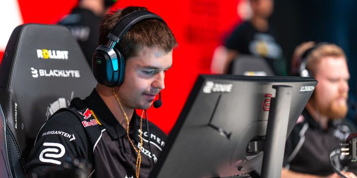 Один из руководителей 100 Thieves взял на себя вину за уровень игры device на StarLadder Budapest Major 2025: «Он был очень занят»