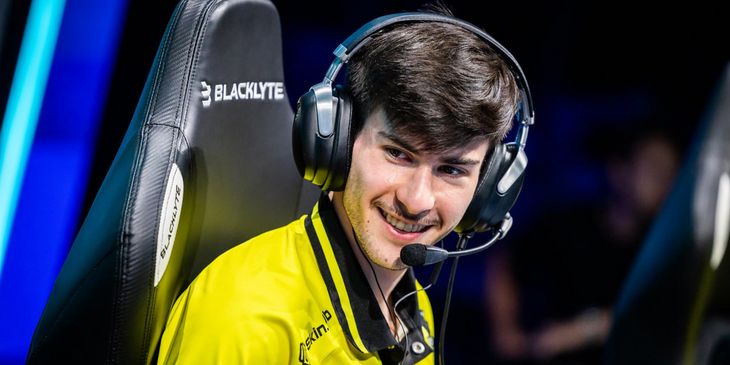 Team Vitality одолела G2 Esports без huNter- и прошла в плей-офф IEM Chengdu 2025