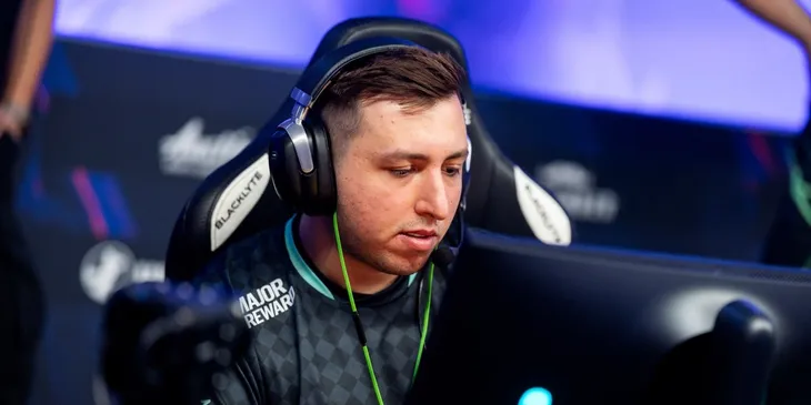 Эксперты уверены в победе Aurora Gaming над HOTU в отборочных на BLAST Bounty Winter 2026