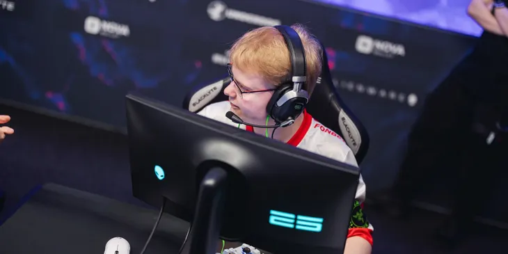 Есть ли у OG шансы против MOUZ в квалификации на BLAST Bounty Fall 2025?