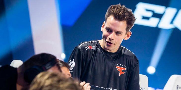 Pimp: «На игру FaZe больно смотреть, но эту команду нельзя списывать со счетов и во второй стадии мейджора»