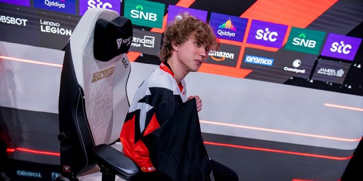 Noticed стал самым ценным игроком Esports World Cup 2026 по Dota 2