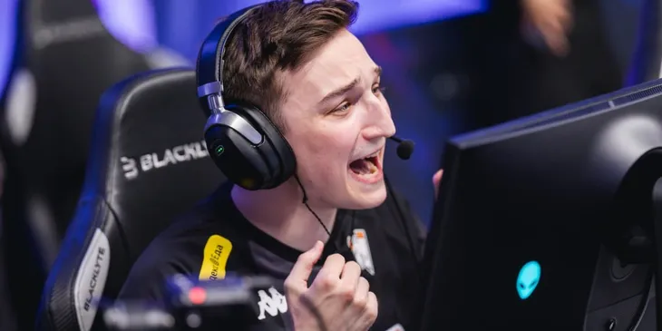 VP с Astralis, BetBoom Team с Heroic — стали известны группы FISSURE Playground #1