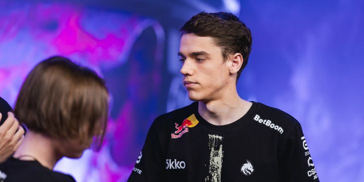 Есть ли у FlyQuest шансы против Team Spirit в отборочных на BLAST Open London 2025?