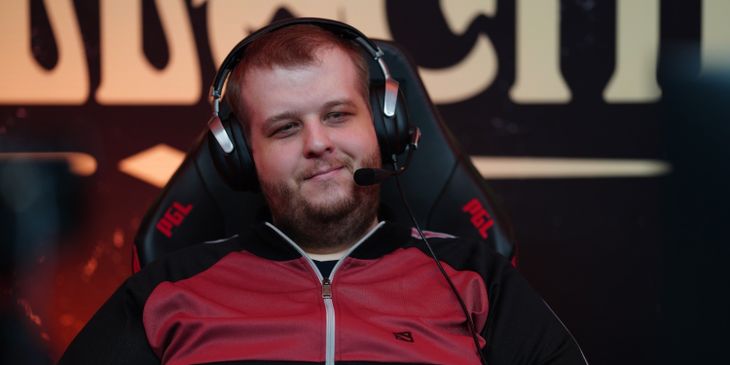 Kaori о тренере MOUZ: «Он всё решает, полностью драфтит»