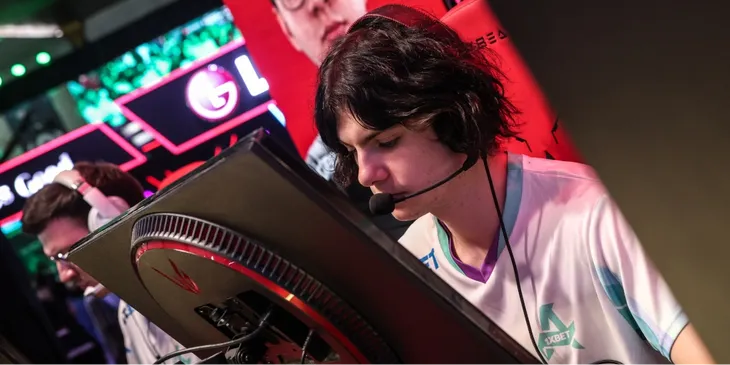 Deko стал самым ценным игроком на BetBoom Streamers Battle CS2