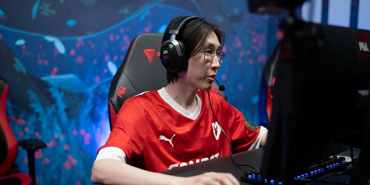 MOUZ выбила Virtus.pro из PGL Wallachia Season 8