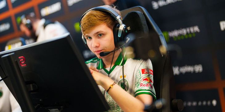 M0NESY сравнил себя с другими снайперами — считает, что уступает kennyS в прайме