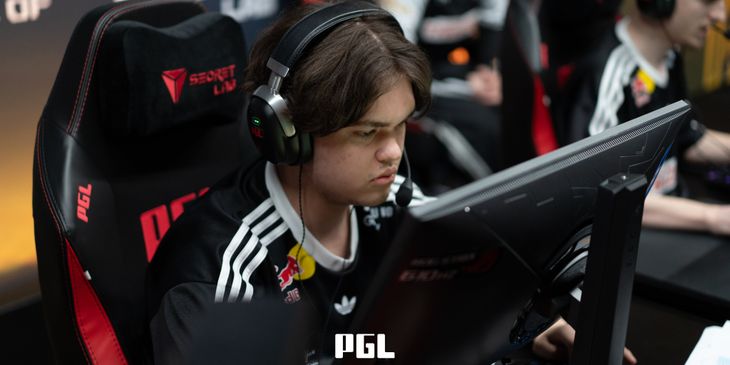 FUT Esports обыграла PARIVISION и прошла в плей-офф PGL Bucharest 2026