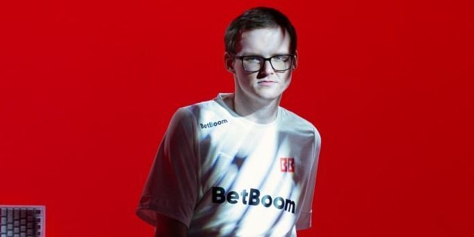 Boombl4 назвал s1mple лучшим игроком с AWP, а ZywOo — c AK-47