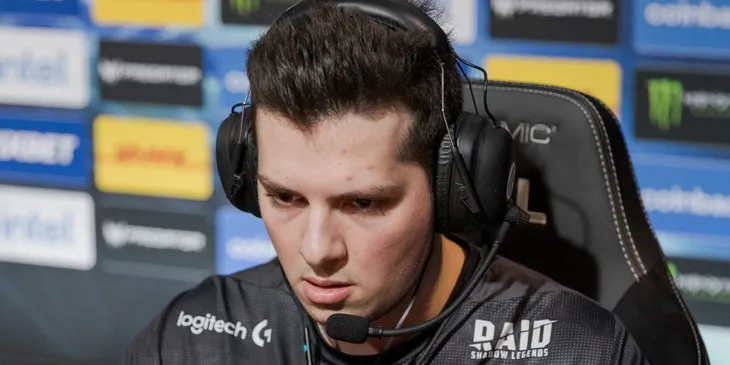 Virtus.pro вылетела из FISSURE Playground 1 — CS, проиграв MIBR