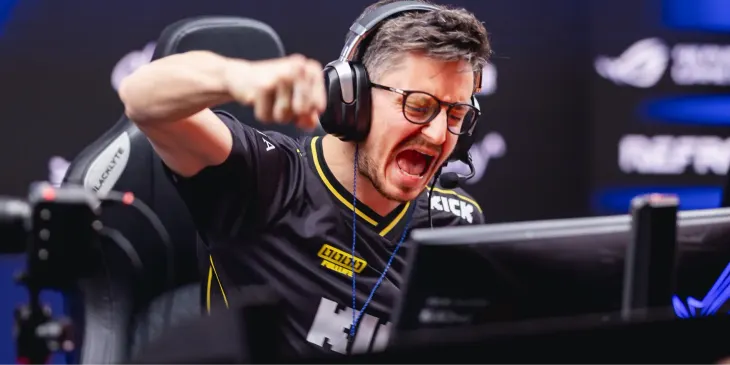 ApEX не поверил, что NAVI из 2021 года смогли бы обыграть текущий состав Team Vitality