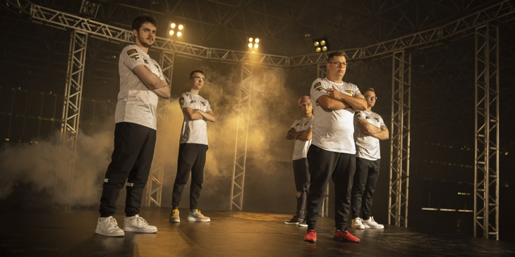 «Пока есть шансы на Intel Grand Slam, игроки будут оставаться вместе» — Kane высказался о возможных заменах в FaZe