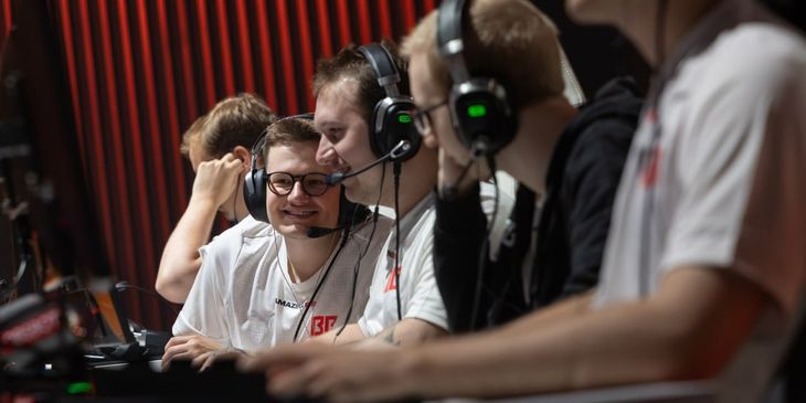 BETBOOM Team оказалась сильнее Aurora Gaming и прошла в плей-офф The International 2026