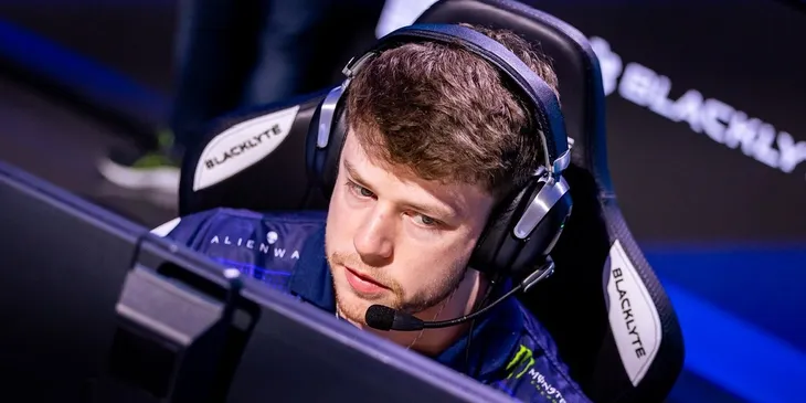 Jks присоединился к FlyQuest