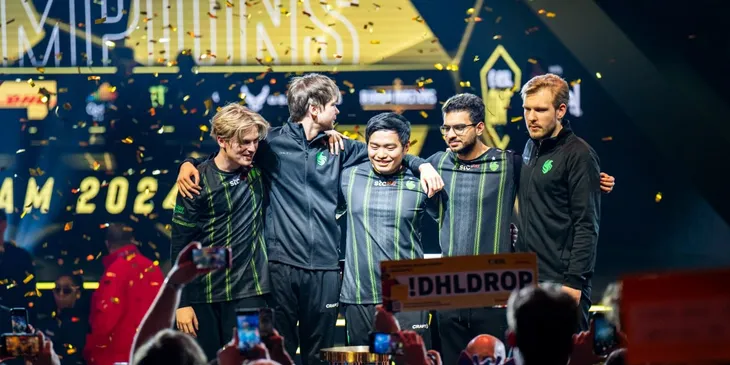 Smile о лучшей команде 2024 года по Dota 2: «Team Falcons выиграла очень много турниров, но это были чемпионаты не самого крутого уровня»