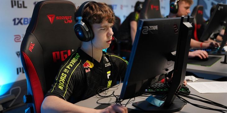 B8 Esports или Team 3DMAX — кто пройдет в третью стадию StarLadder Budapest Major 2025?