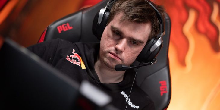 Miposhka после вылета из BetBoom Streamers Battle x Динамо 12: «Не пошло по драфтам, считаю»