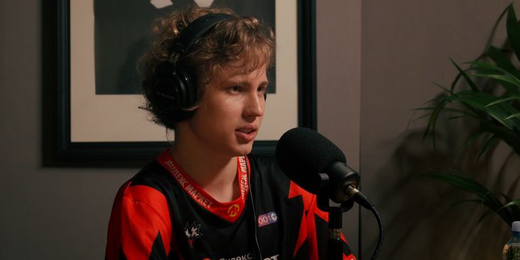 Noticed: «Я рейчу Batrider. Ты фармишь, линию хорошо стоишь, и шмотки метовые слишком хорошо на тебе сидят»